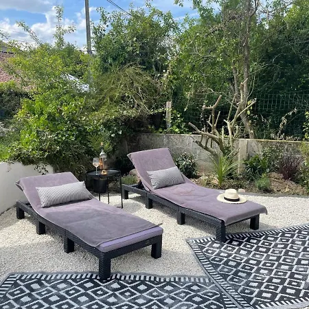 度假居 3-Bed House Sleeps 10 40Mins From Puy De Fou La Chapelle-Saint-Etienne