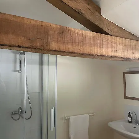 3-Bed House Sleeps 10 40Mins From Puy De Fou