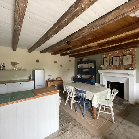 3-Bed House Sleeps 10 40Mins From Puy De Fou 度假居 *