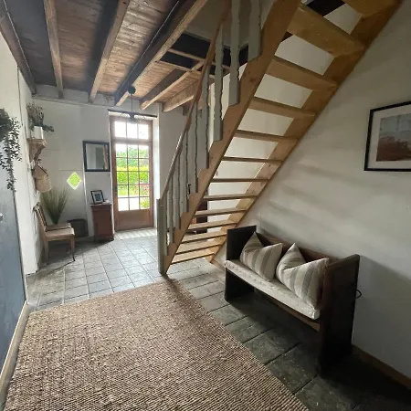3-Bed House Sleeps 10 40Mins From Puy De Fou